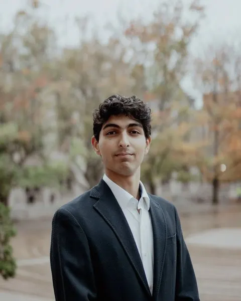 Headshot of Agastya Mongia