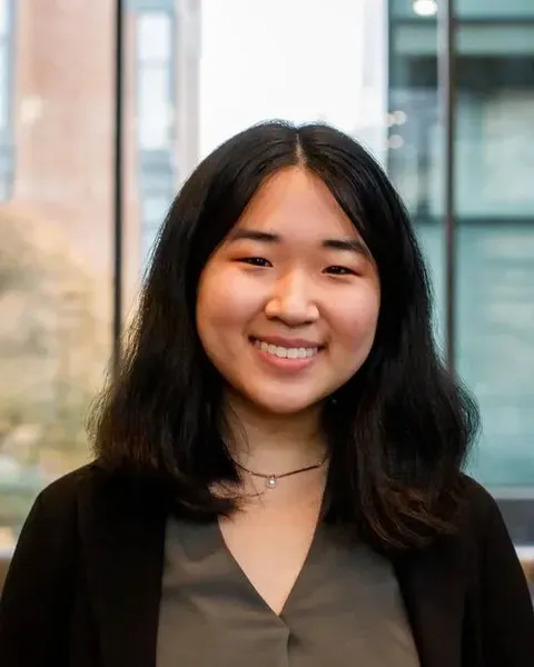 Headshot of Amanda Song