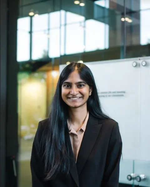 Headshot of Anvitha Bavineni