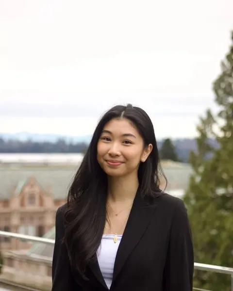 Headshot of Ella Nguyen