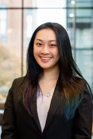 Headshot of Evelyn Wong