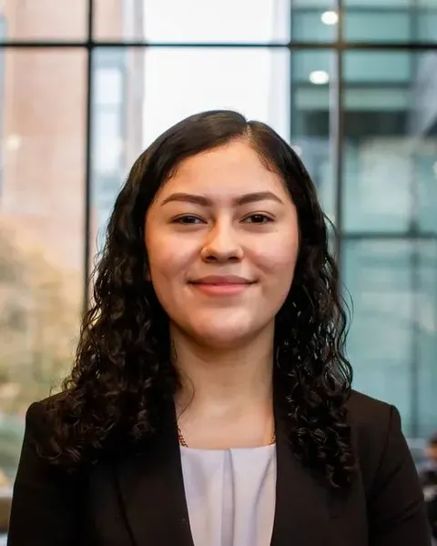 Headshot of Gabriela Pineda