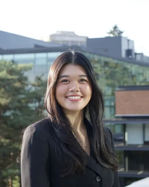 Headshot of Hannah Tran