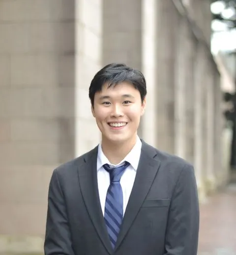 Headshot of Justin Tran