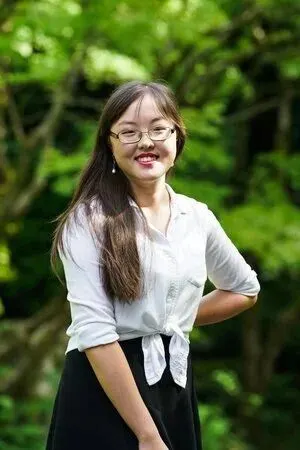 Headshot of Laura Wang
