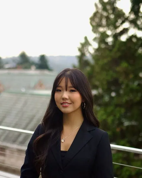 Headshot of Lotus Wu