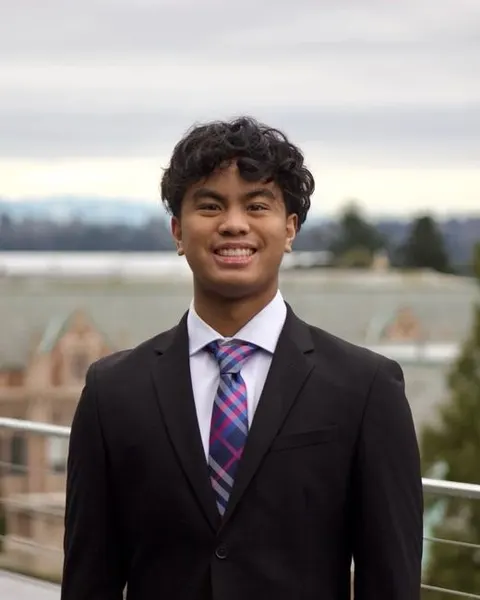 Headshot of Reuel Alejo
