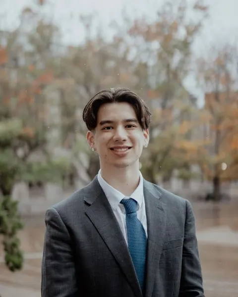Headshot of Ryan Zumwalt