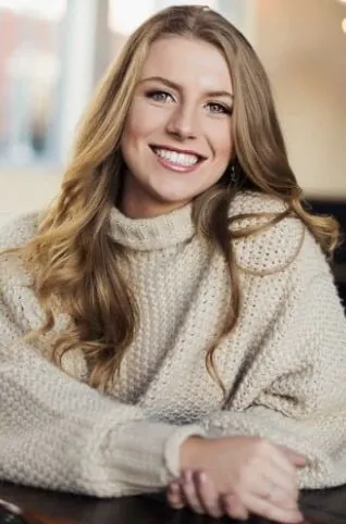 Headshot of Stephanie Claeys