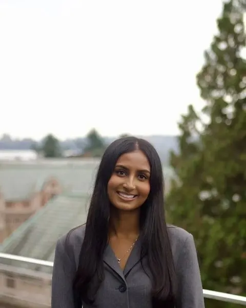 Headshot of Tanvi Kakkireni