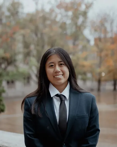 Headshot of Victoria Ngo